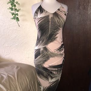 FASHION NOVA DRESS WITH SLIT ❤️‼️🖤